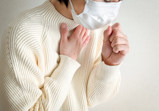 喉が痛い… 風邪を引いていてもインプラントの手術は可能なの？